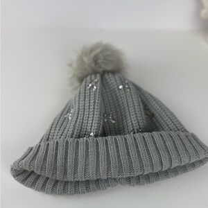 New York & Company Gray Knit Beanie with Pom-Pom